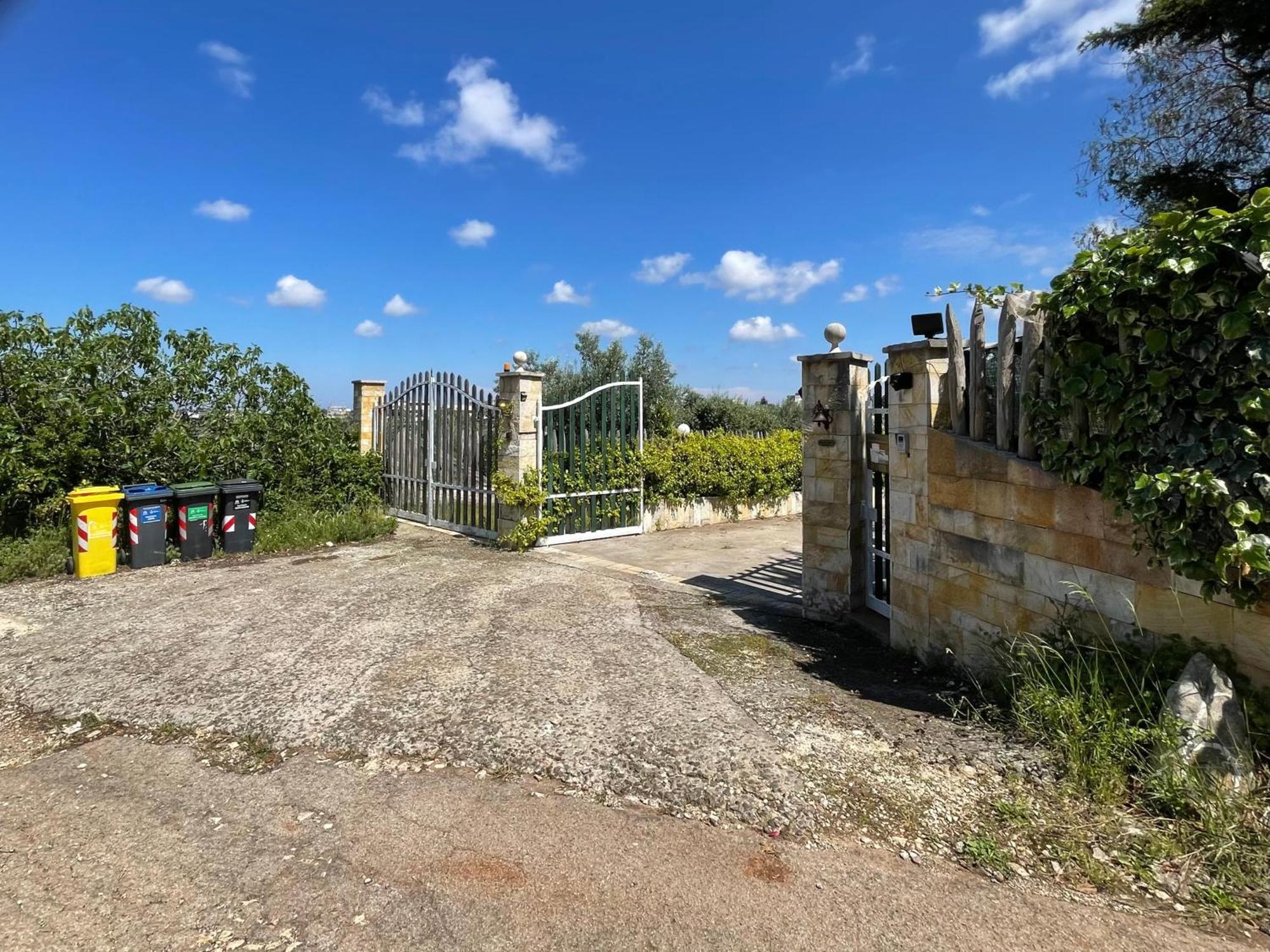 Music House A Castellana Grotte Confinante Via Per Turi 500M Dalle Grotte Eksteriør billede
